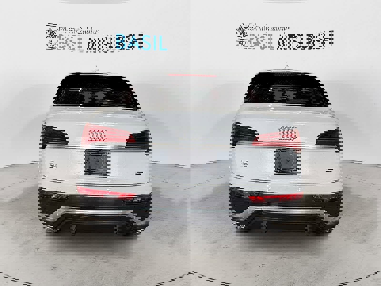 Used 2021 Audi Q5 2.0T Premium Plus w/ Premium Plus Package image 4