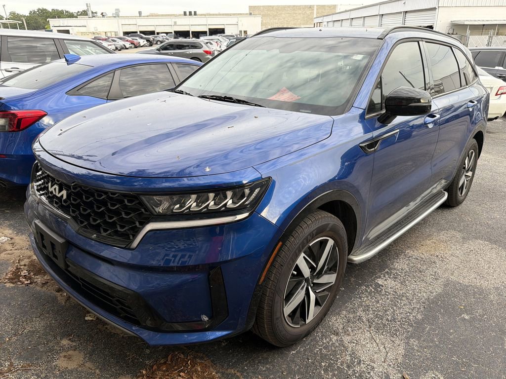 Certified 2022 Kia Sorento S FWD image 3