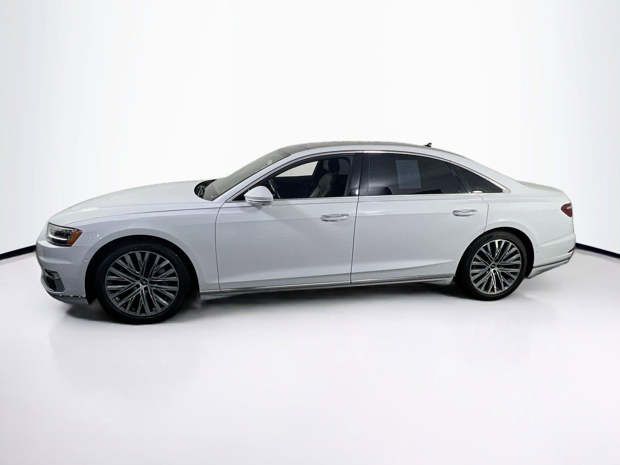 Used 2021 Audi A8 L 3.0T w/ Executive Plus Package image 8
