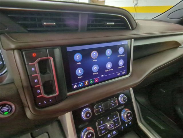 Used 2021 GMC Yukon XL Denali w/ Denali Premium Package image 13