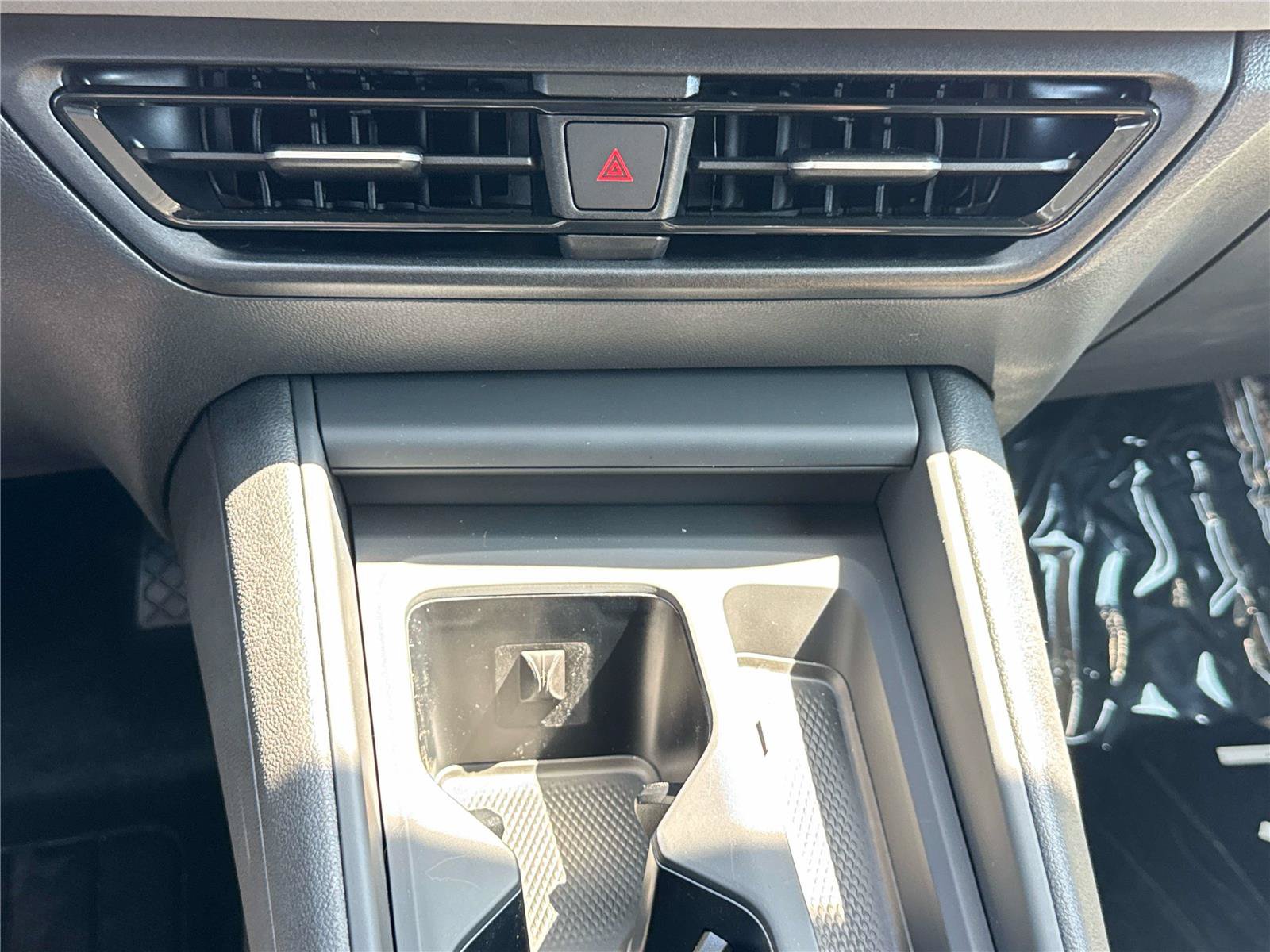New 2026 Volkswagen Tiguan SE FWD image 22
