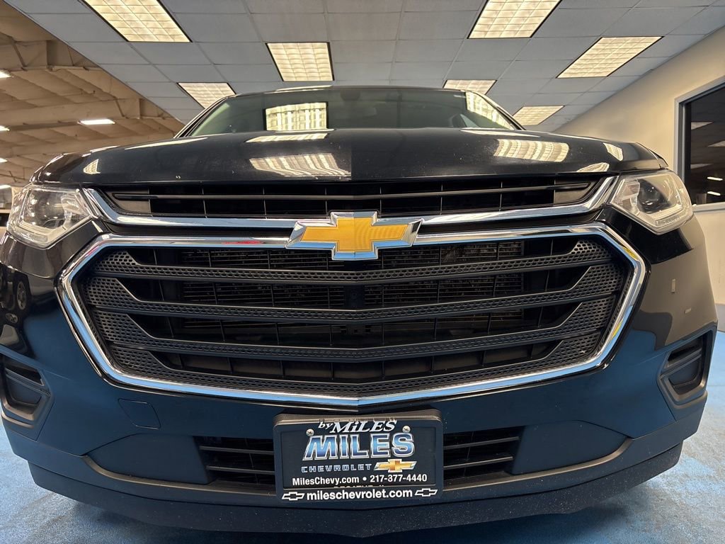 Used 2021 Chevrolet Traverse LS image 14