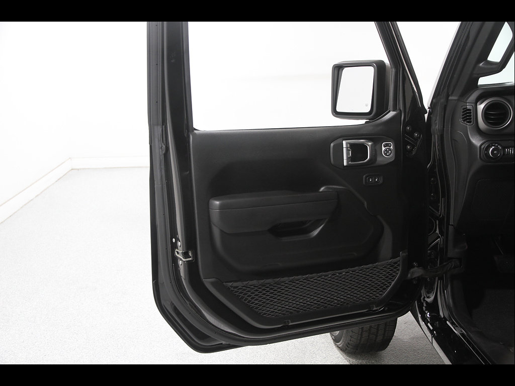 Used 2022 Jeep Wrangler Unlimited Sport AWD/4WD image 4