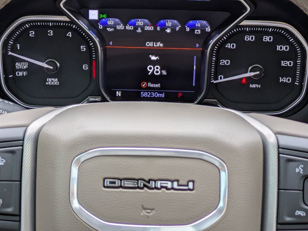 Used 2021 GMC Yukon XL Denali w/ Denali Premium Package RWD image 30