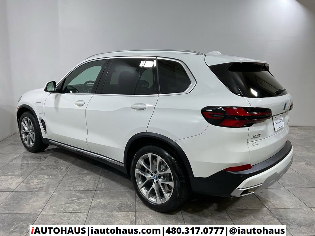 Used 2024 BMW X5 xDrive50e w/ Premium Package AWD/4WD image 5