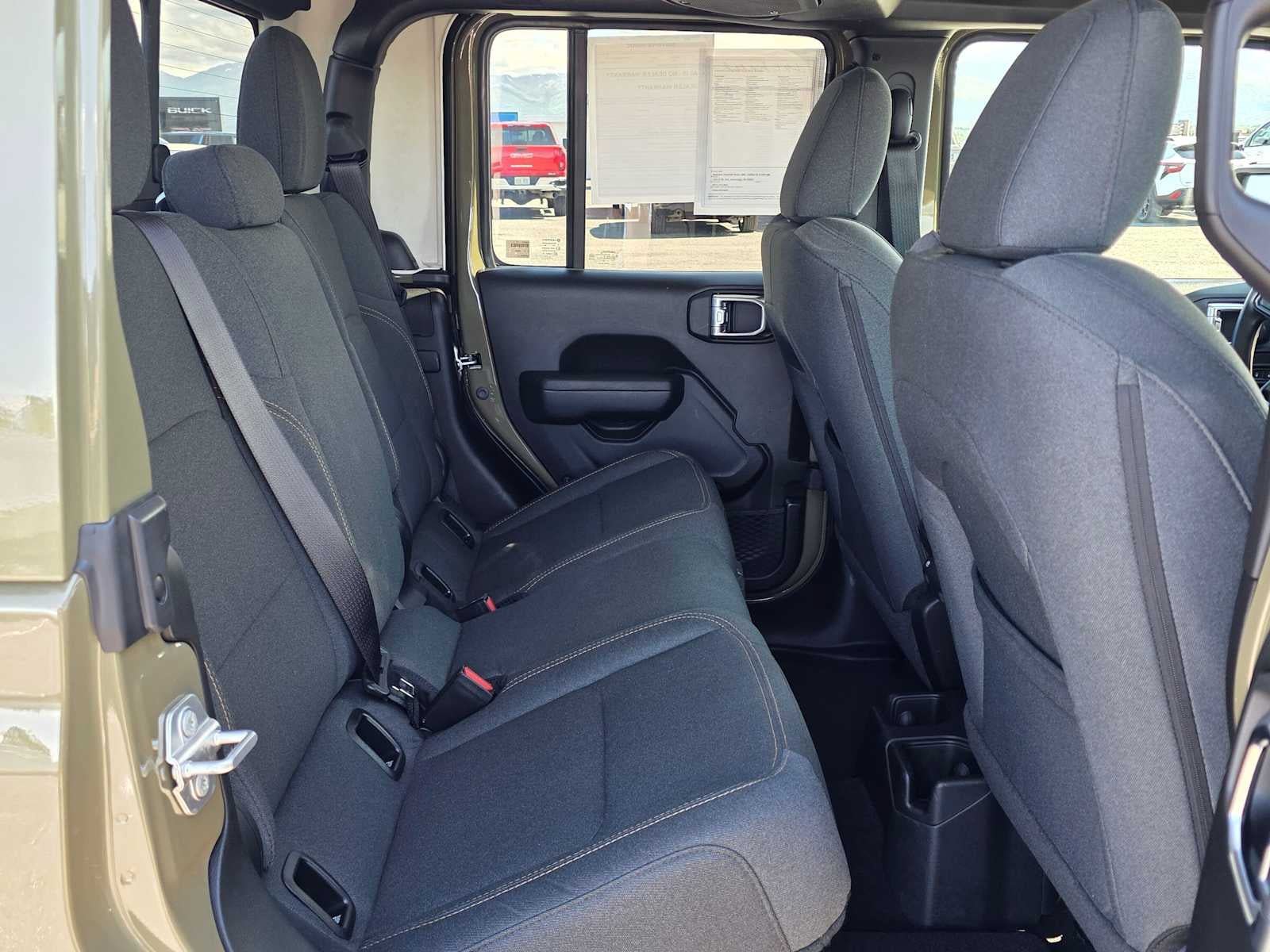 Used 2025 Jeep Gladiator Sport AWD/4WD image 12