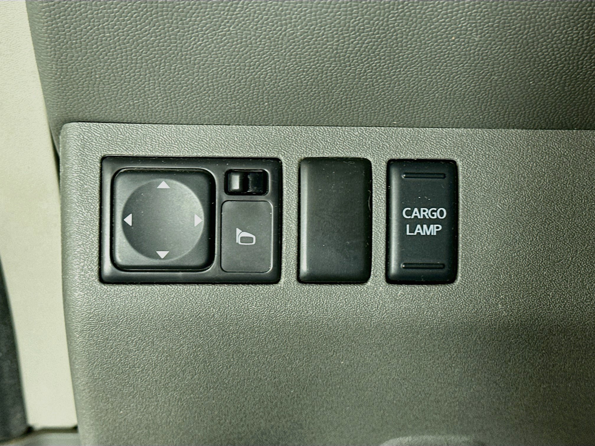 Used 2014 Nissan Frontier SV RWD image 17