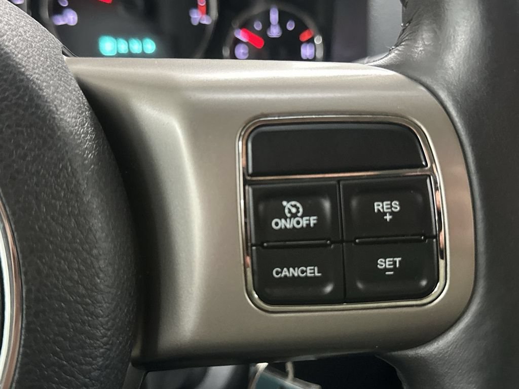 Used 2012 Jeep Liberty Limited Jet AWD/4WD image 36