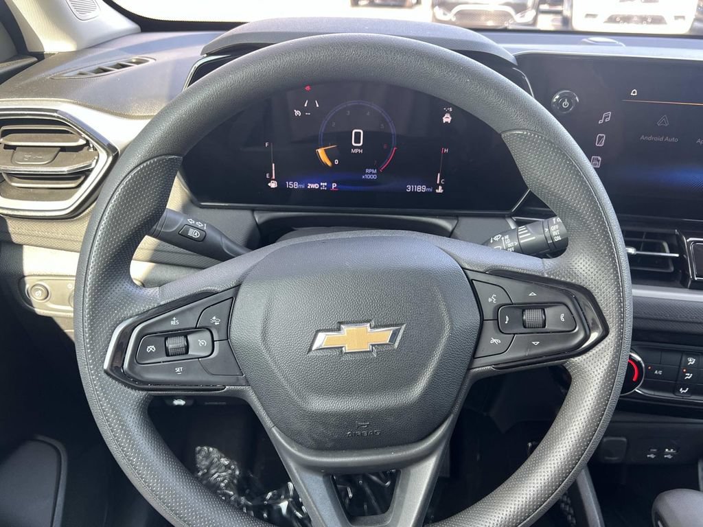 Used 2025 Chevrolet TrailBlazer LT AWD/4WD image 15