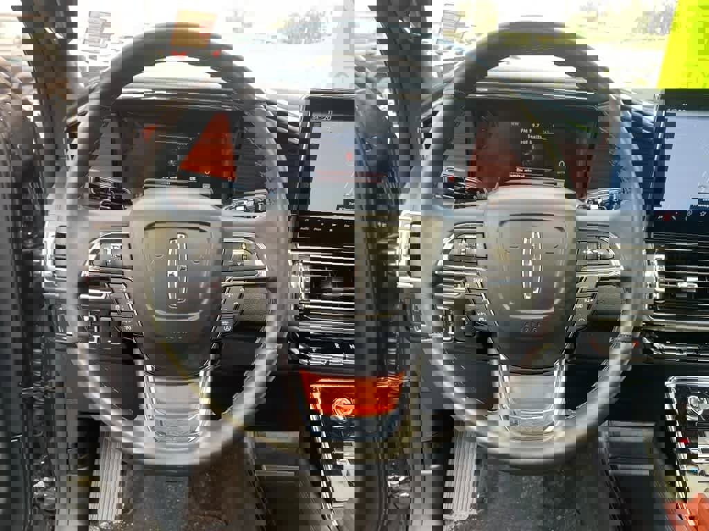 Used 2024 Lincoln Navigator Reserve image 22