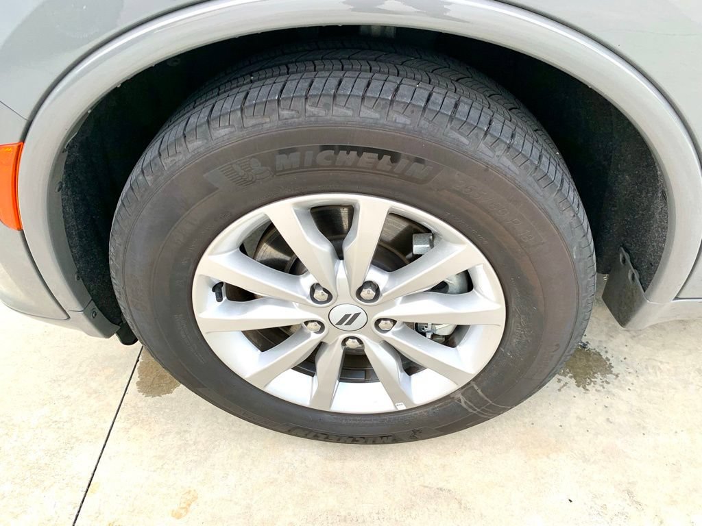 Used 2025 Dodge Durango GT RWD image 9