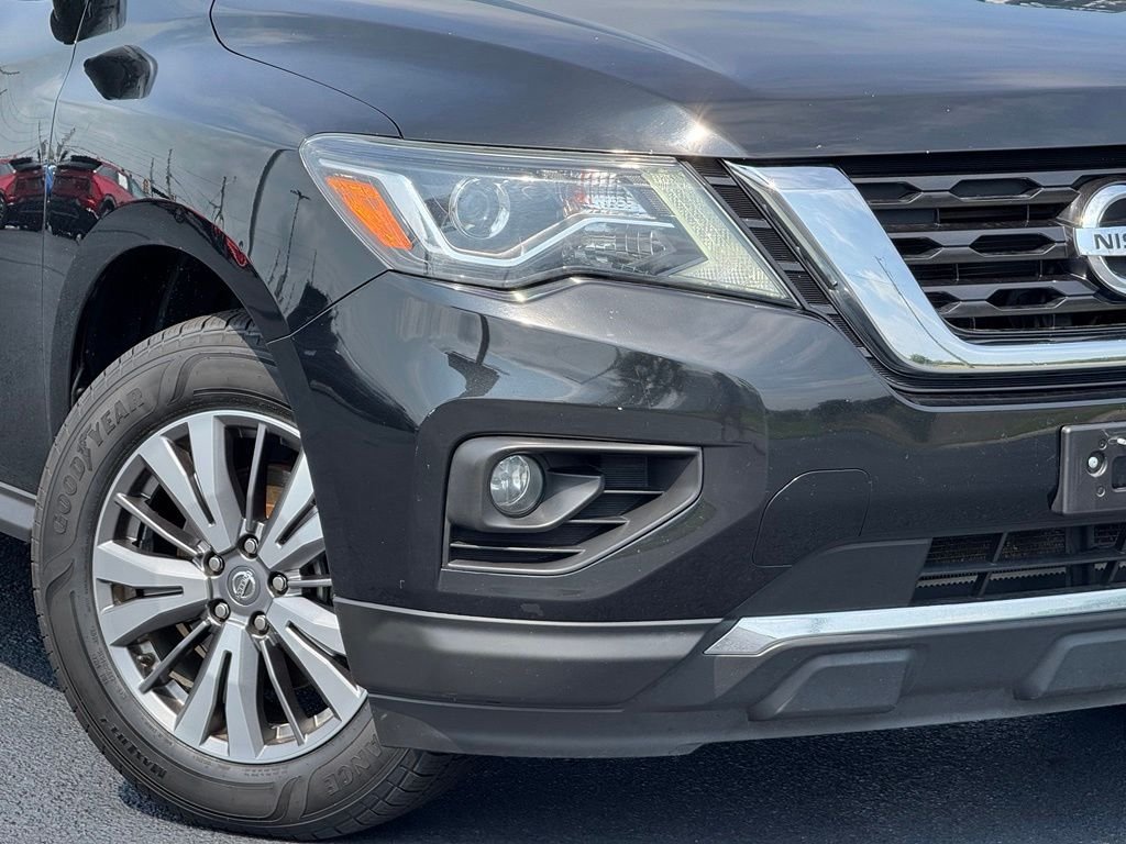Used 2019 Nissan Pathfinder SL FWD image 13