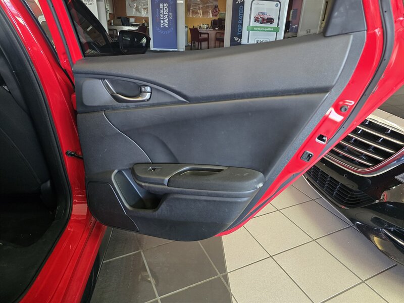 Used 2017 Honda Civic Sport image 17