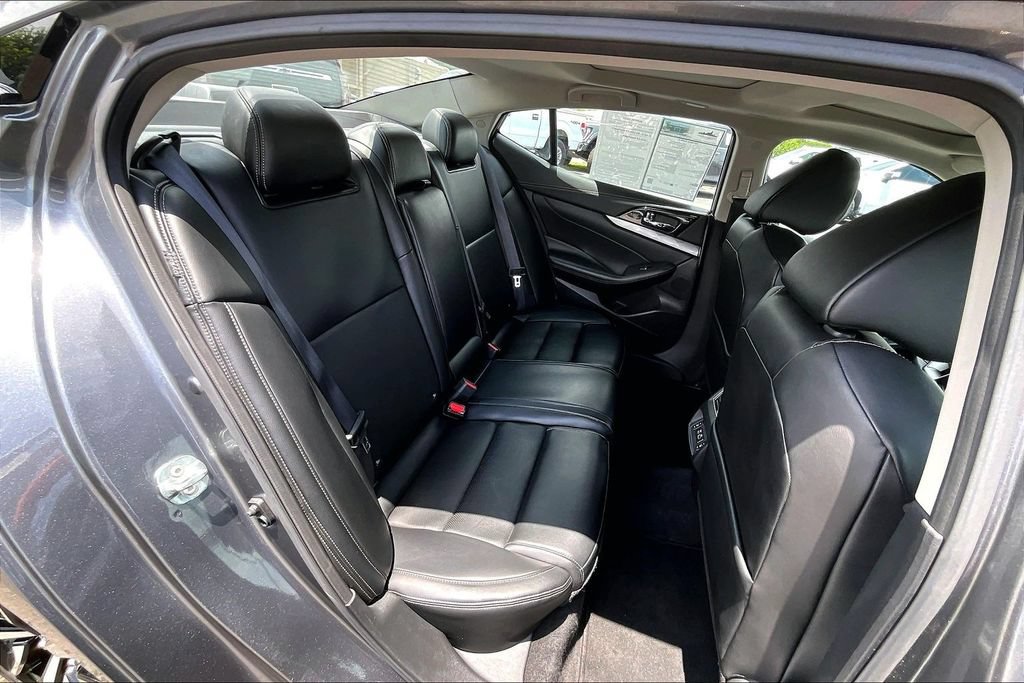 Used 2023 Nissan Maxima SL FWD image 27