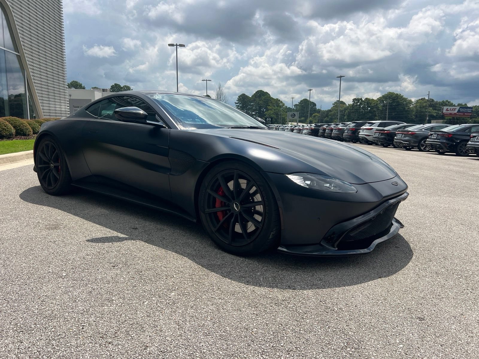 Used 2020 Aston Martin V8 Vantage Coupe RWD image 3