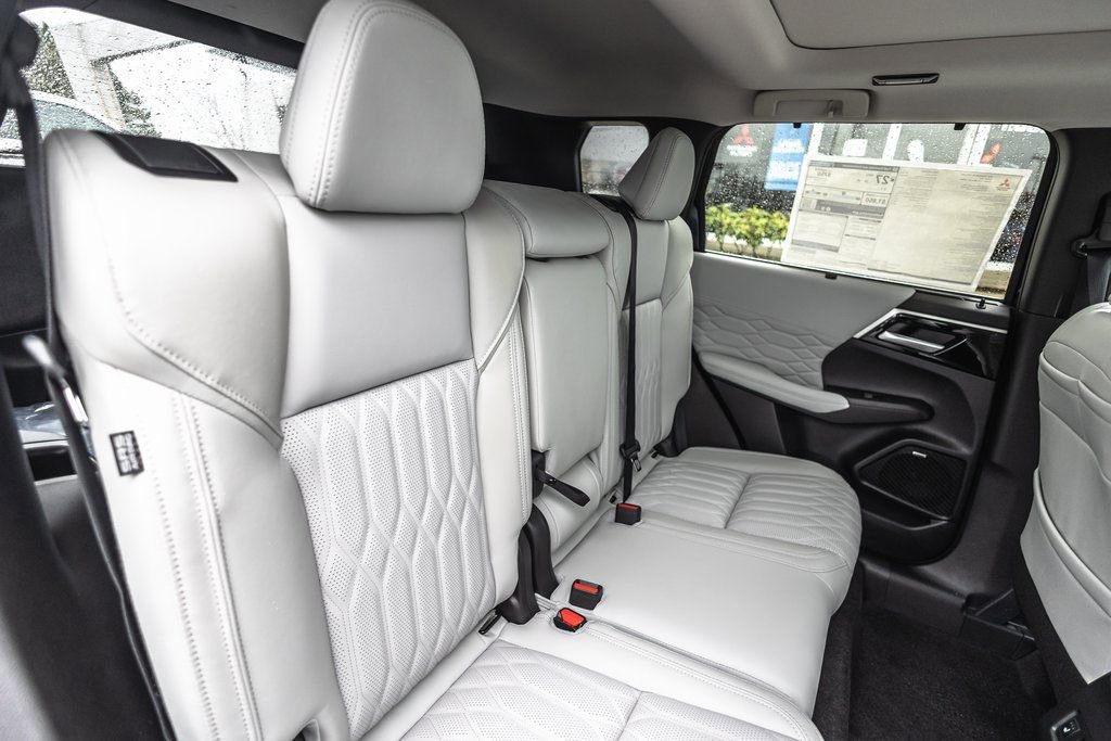 New 2026 Mitsubishi Outlander SEL AWD/4WD image 34