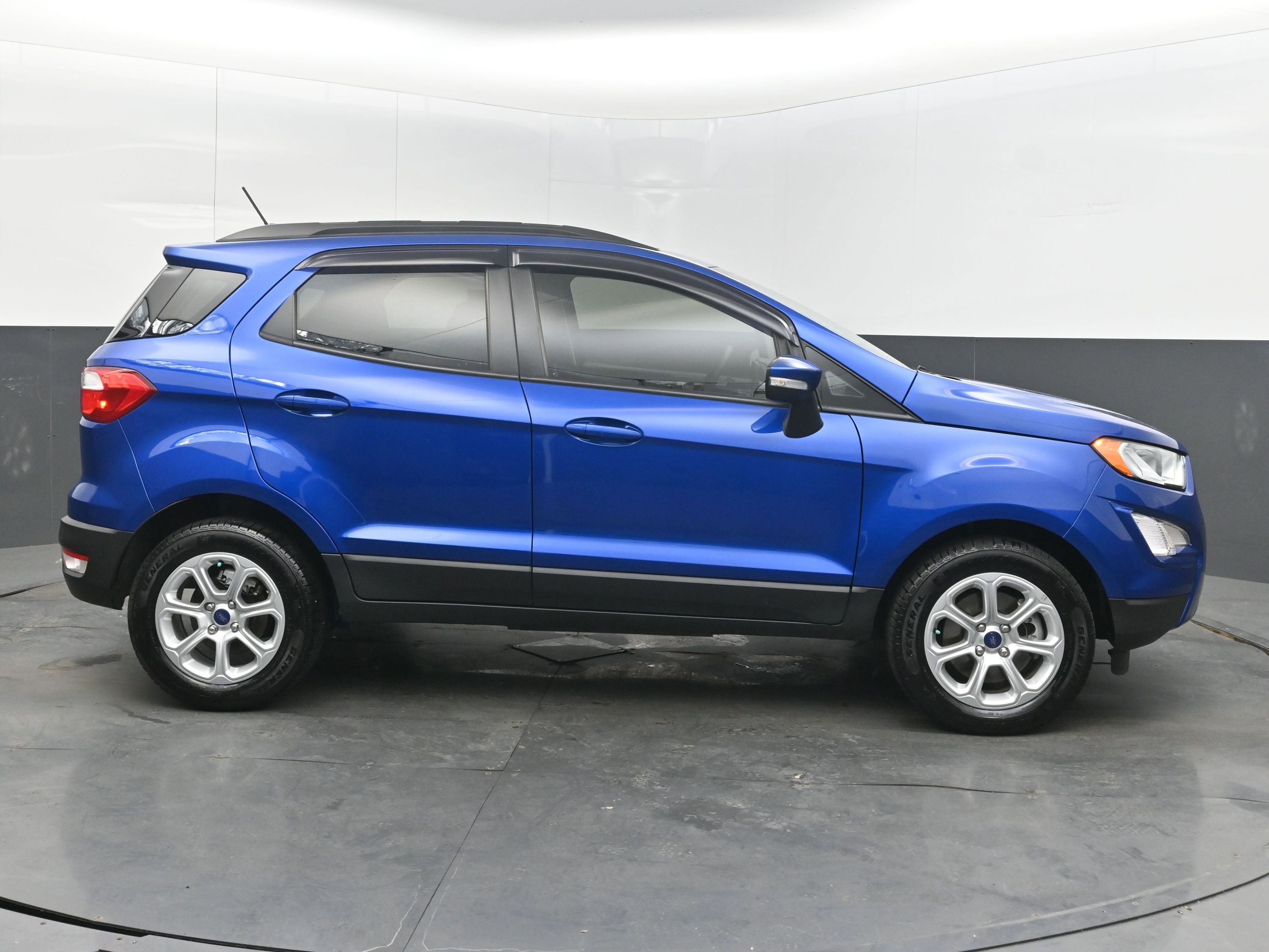 Used 2021 Ford EcoSport SE w/ SE Convenience Package FWD image 10