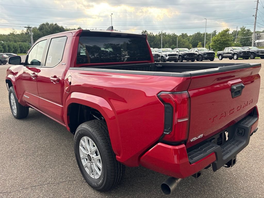 Used 2026 Toyota Tacoma SR5 AWD/4WD image 4