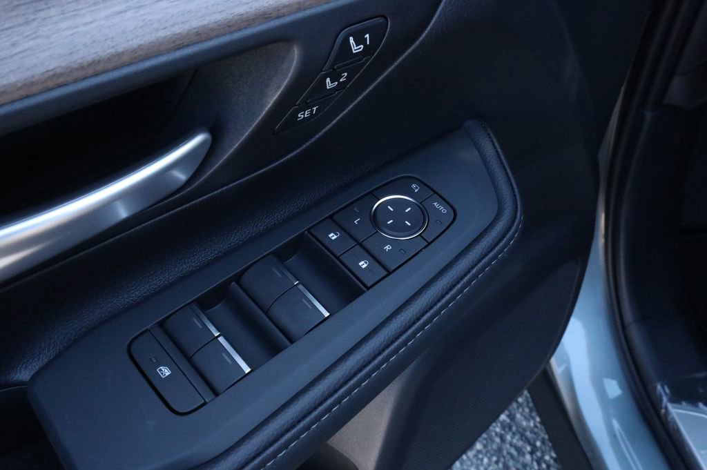 New 2026 Toyota Grand Highlander Platinum image 18