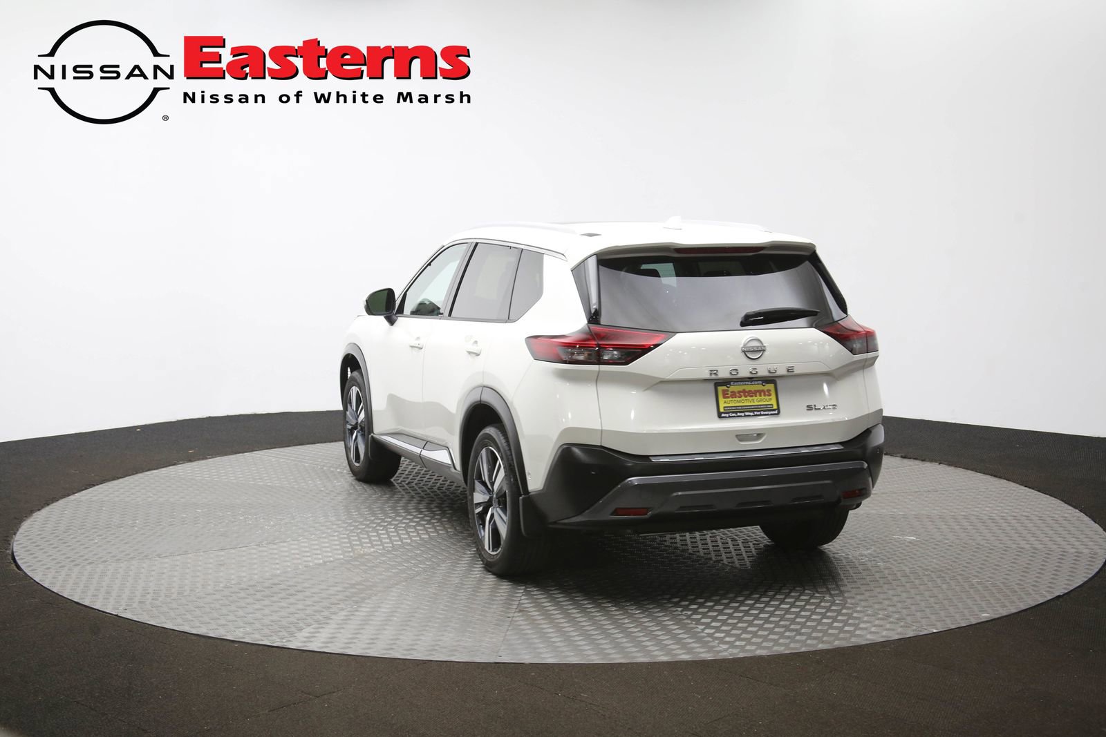 Used 2023 Nissan Rogue SL w/ SL Premium Package image 68
