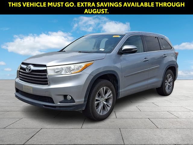 Used 2014 Toyota Highlander XLE FWD image 4