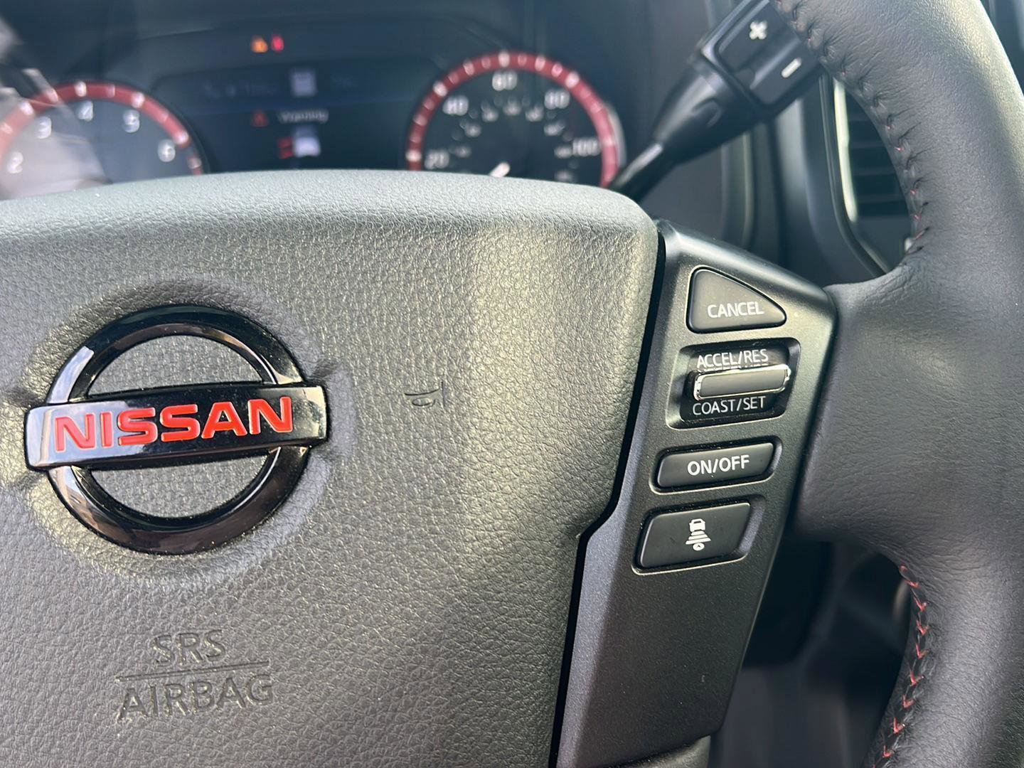 Used 2022 Nissan Titan PRO-4X w/ Pro-4x Convenience Package image 23