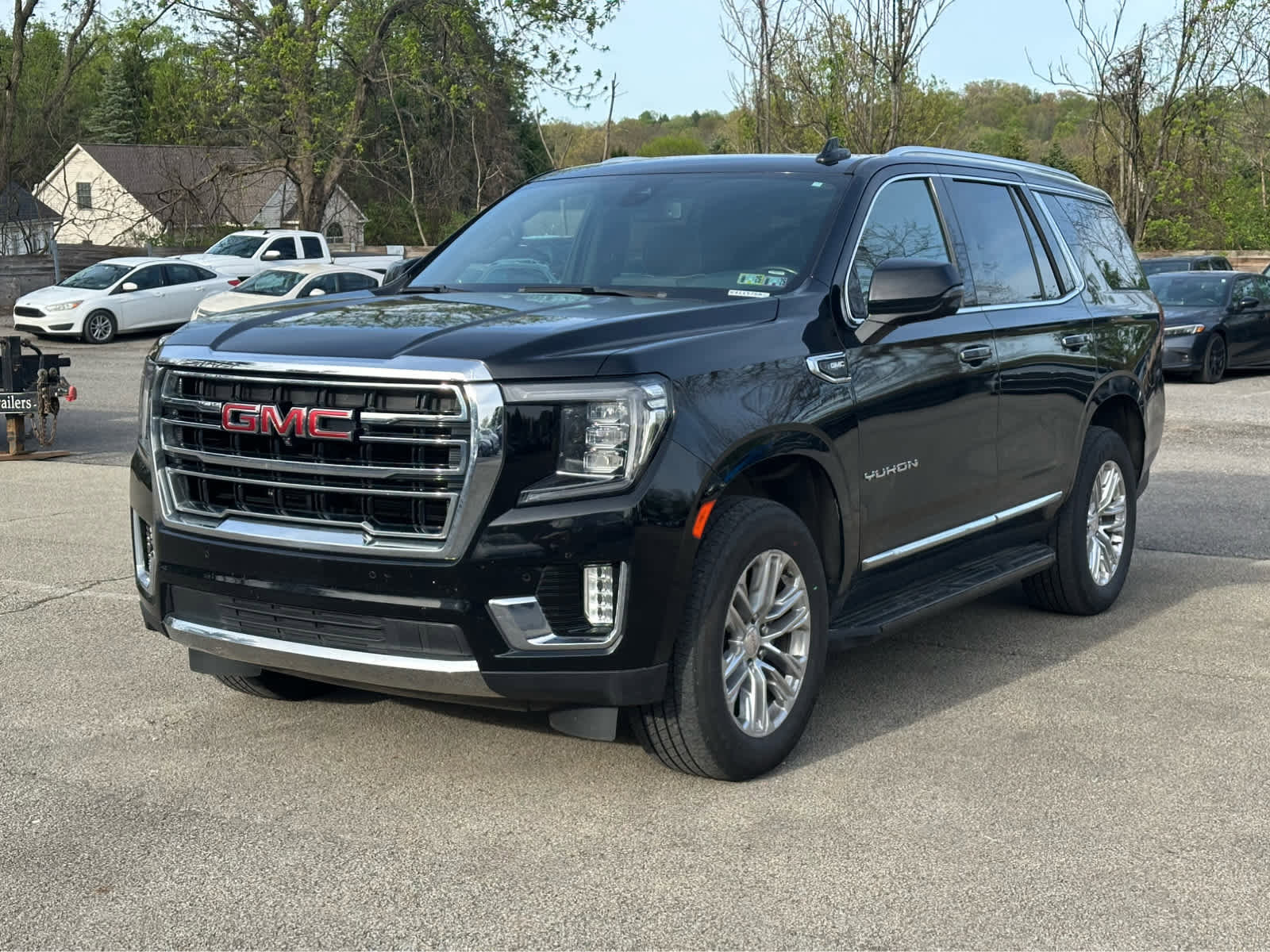 Used 2021 GMC Yukon SLT w/ SLT Premium Package AWD/4WD image 1