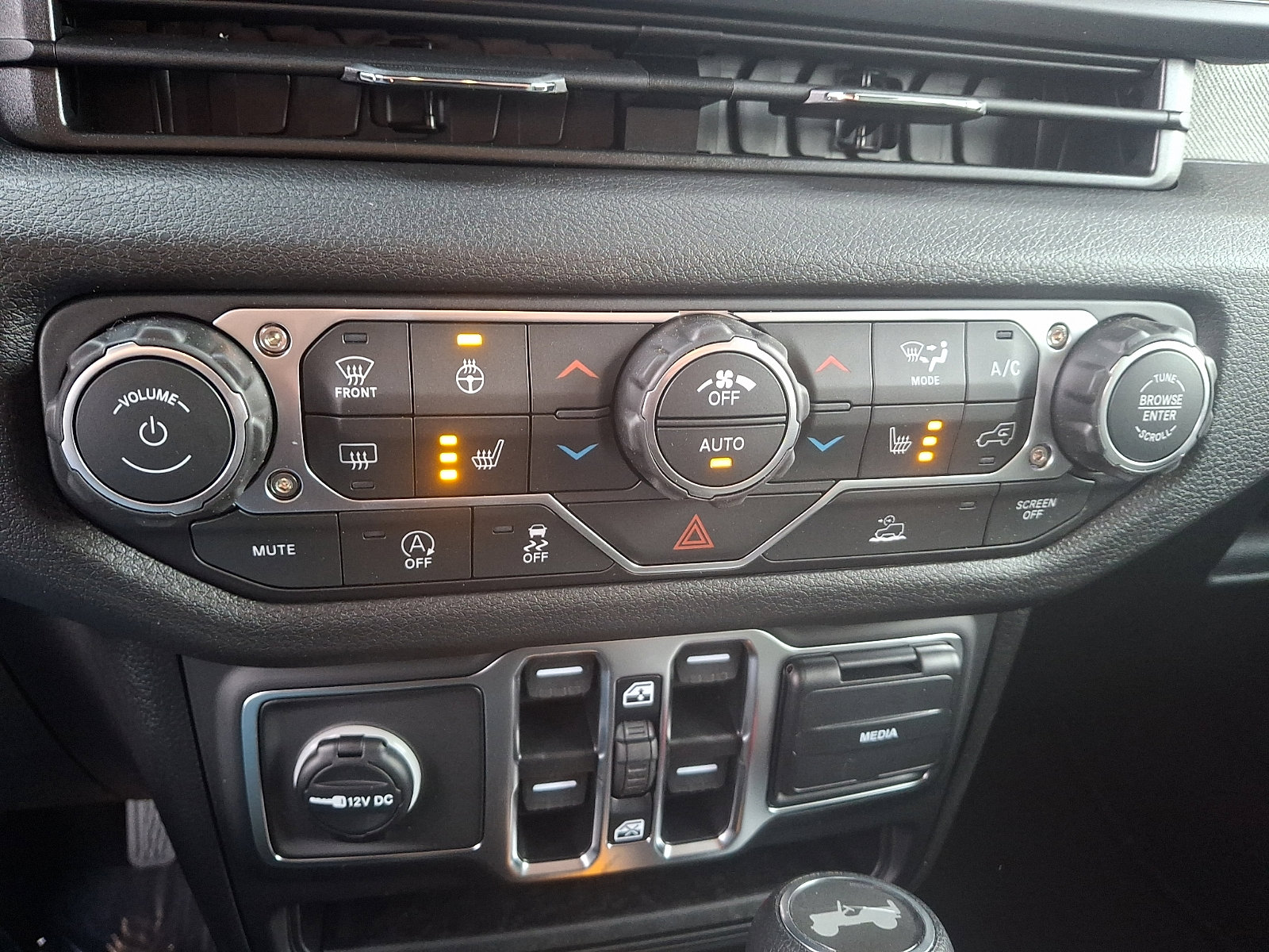 New 2026 Jeep Wrangler Unlimited Sport image 12