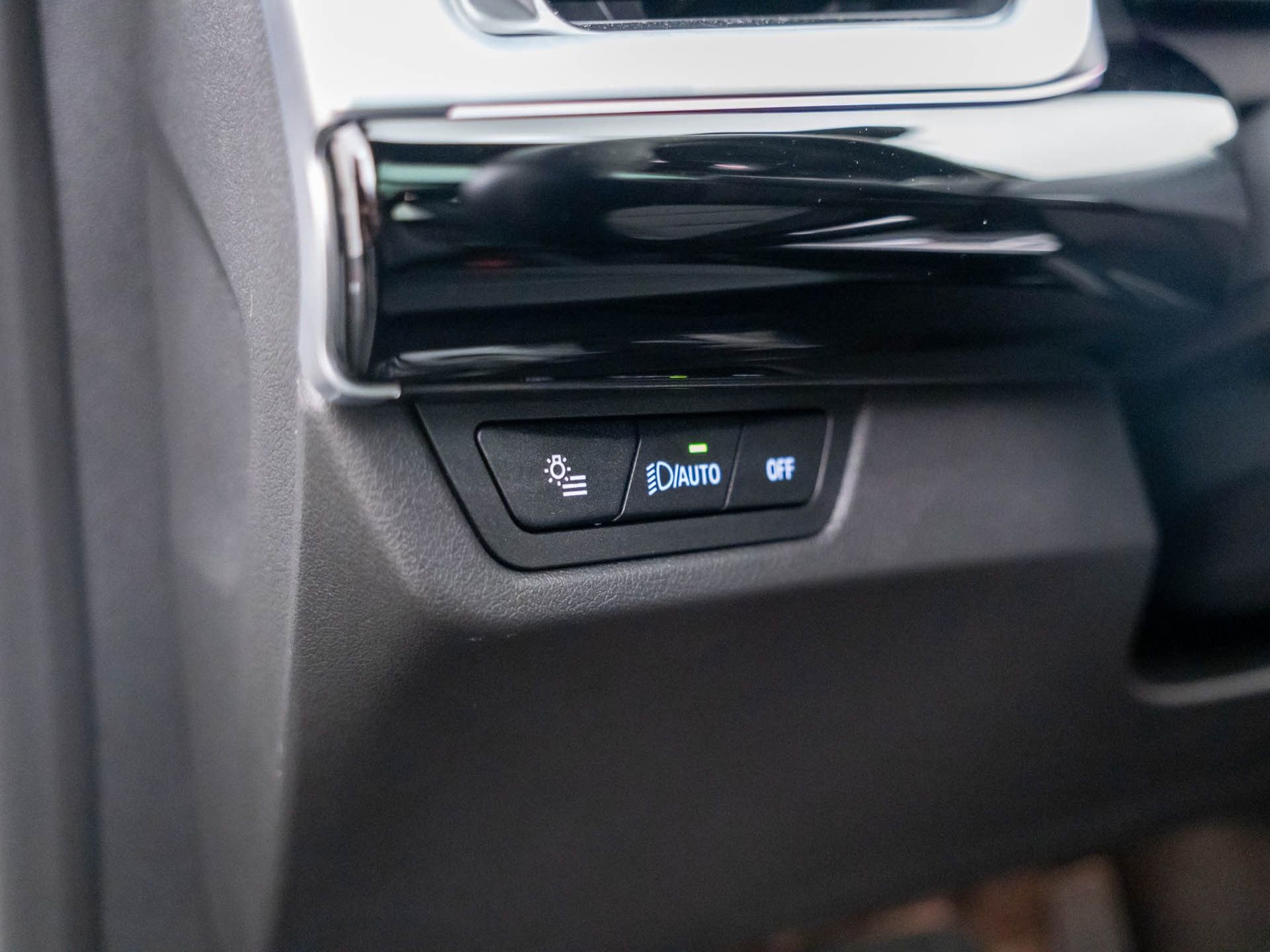 Certified 2025 BMW X1 xDrive28i w/ Convenience Package image 20