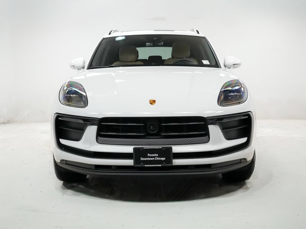 Certified 2026 Porsche Macan AWD/4WD image 6