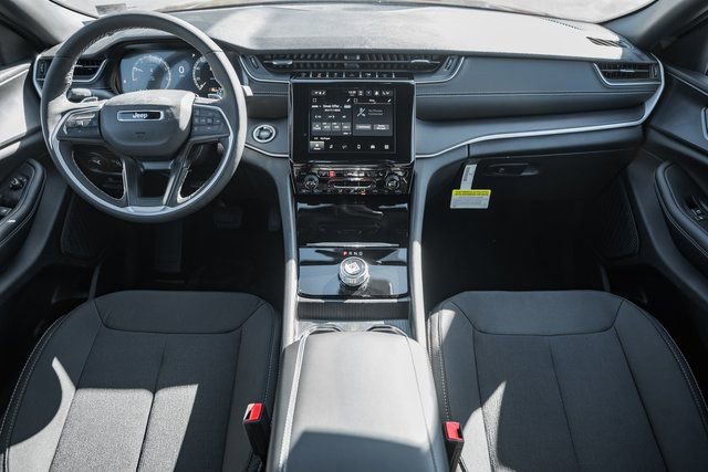 New 2026 Jeep Grand Cherokee Laredo X AWD/4WD image 26