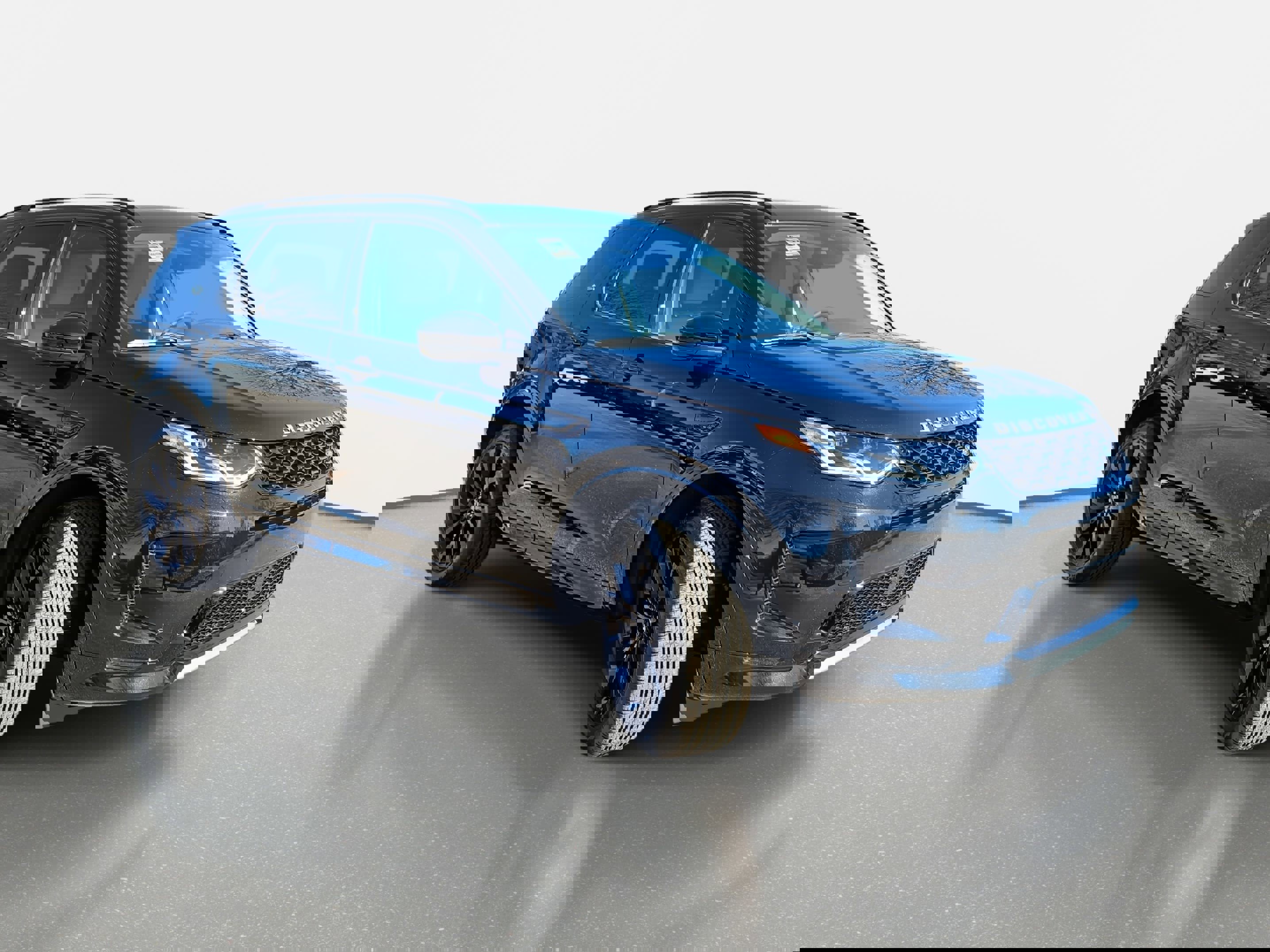 New 2025 Land Rover Discovery Sport S image 3