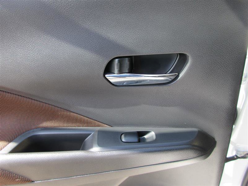 Used 2023 Nissan Kicks SR w/ Interior Electronics Package image 23