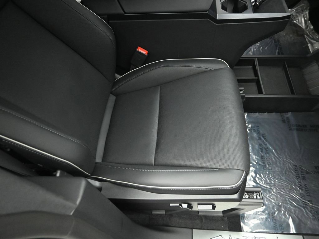 Used 2024 Tesla Cybertruck AWD Crew Cab image 22