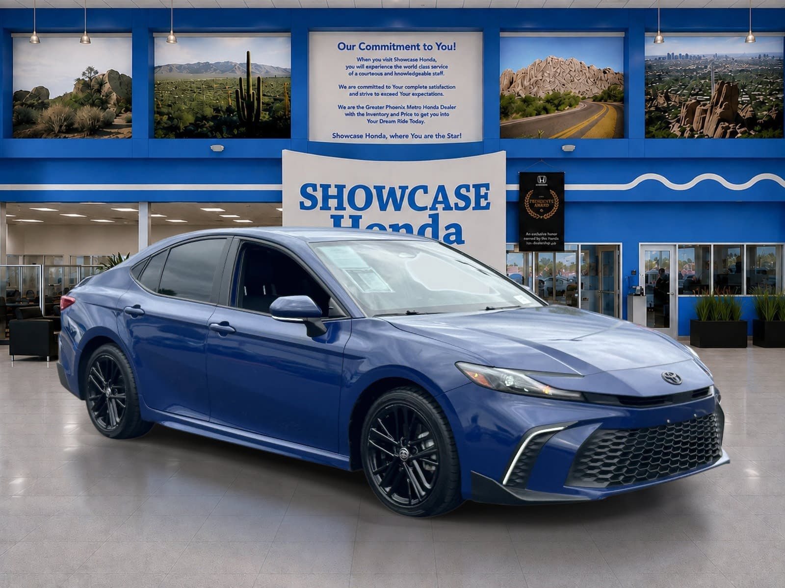 Used 2025 Toyota Camry SE FWD image 6
