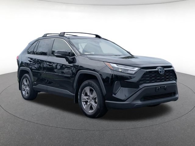 Used 2022 Toyota RAV4 XLE w/ Convenience Package AWD/4WD image 8