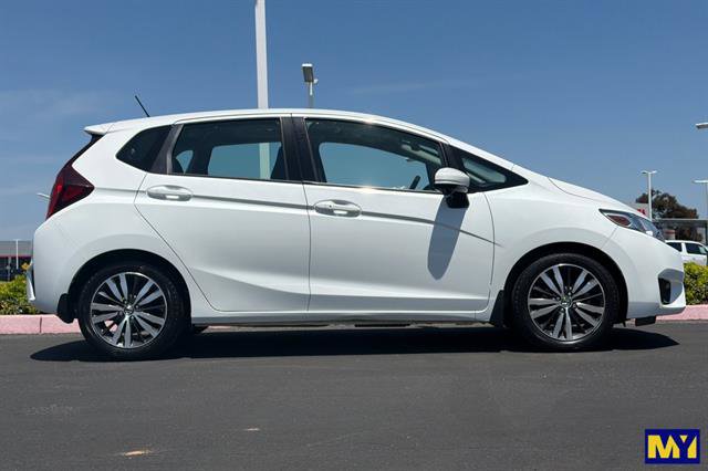 Used 2015 Honda Fit EX image 3