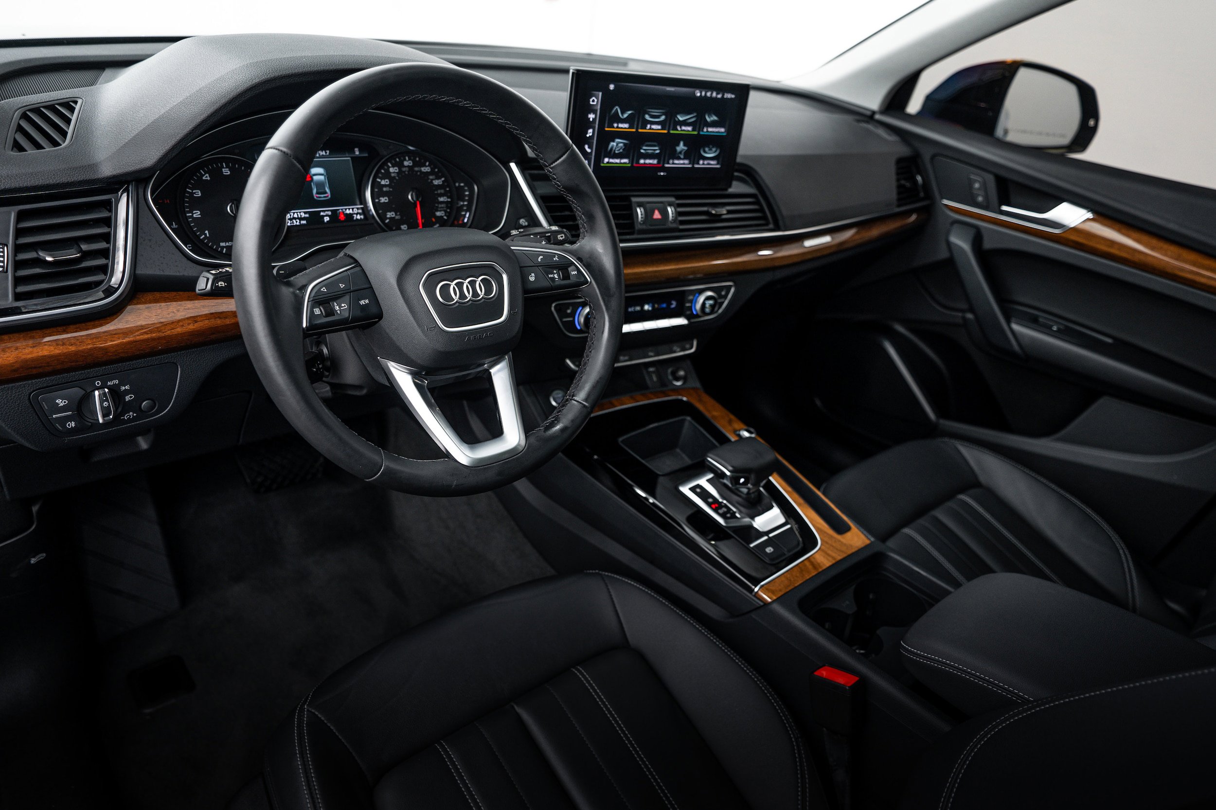 Certified 2023 Audi Q5 Premium w/ Convenience Package AWD/4WD image 10