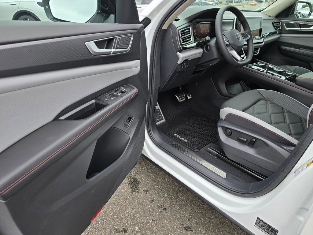 New 2026 Volkswagen Atlas Peak Edition AWD/4WD image 20