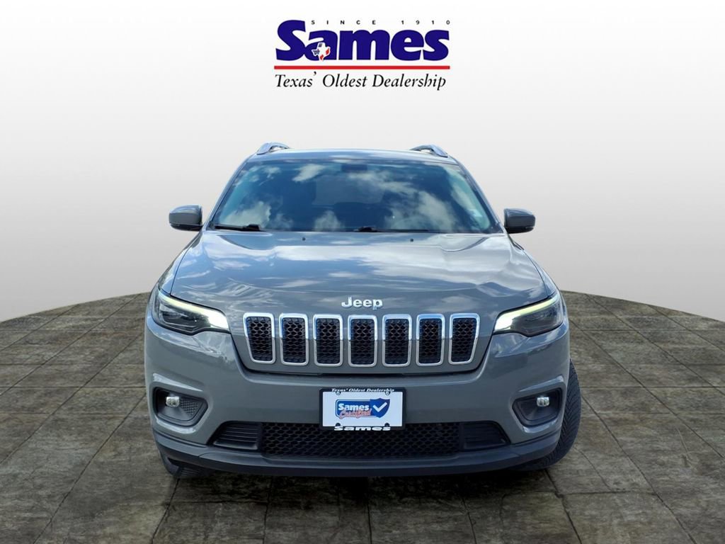 Used 2020 Jeep Cherokee Latitude Plus image 2