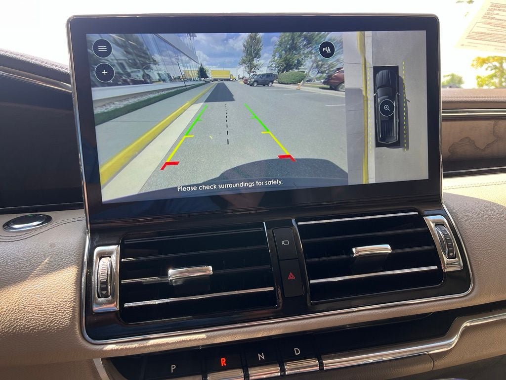 Certified 2023 Lincoln Navigator L Reserve AWD/4WD image 35