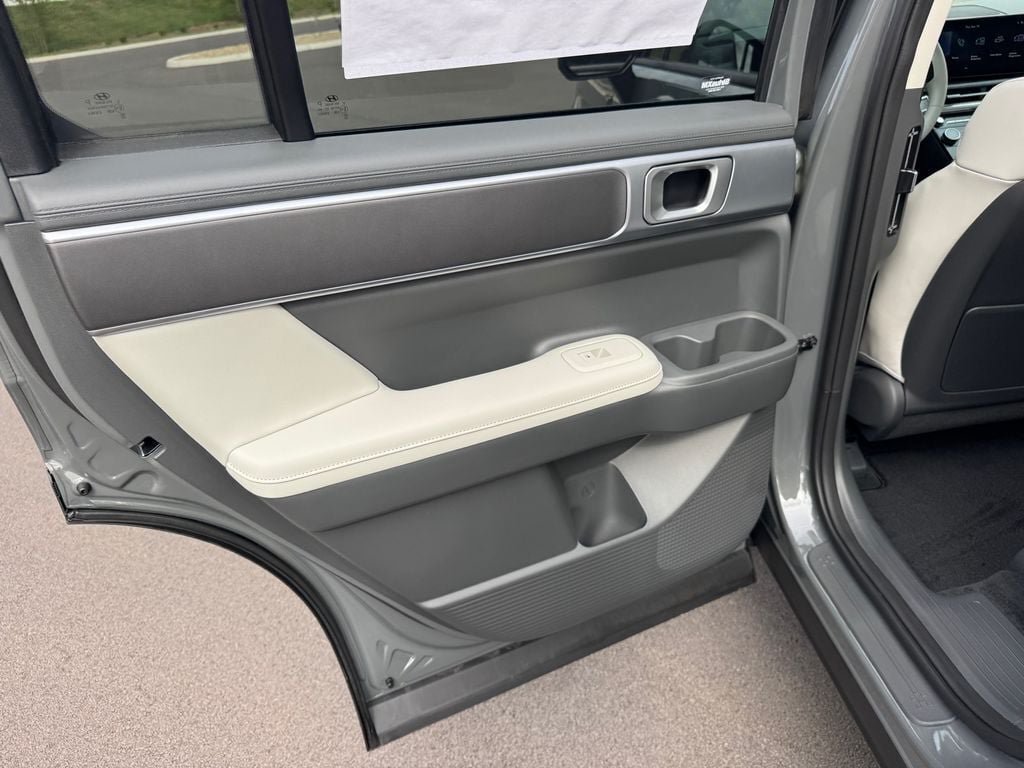 New 2027 Hyundai Santa Fe SEL AWD/4WD image 17