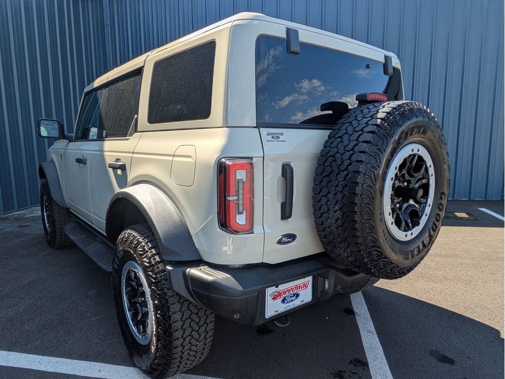 Certified 2025 Ford Bronco Badlands image 9