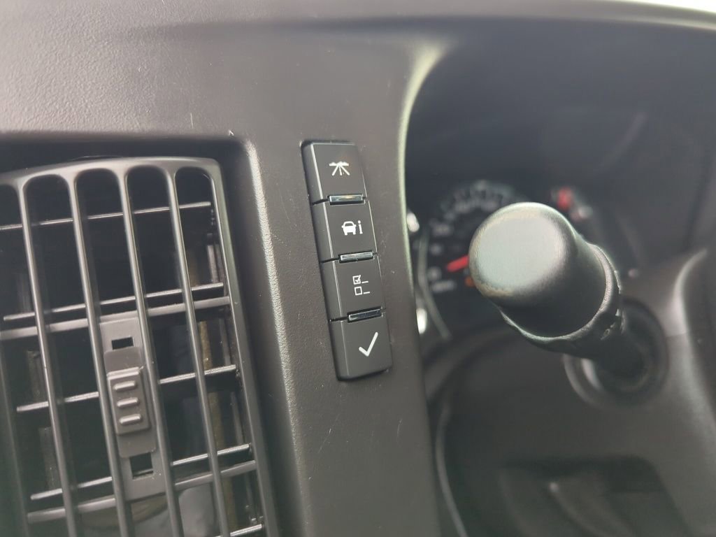 Used 2014 Chevrolet Express 3500 Extended image 24