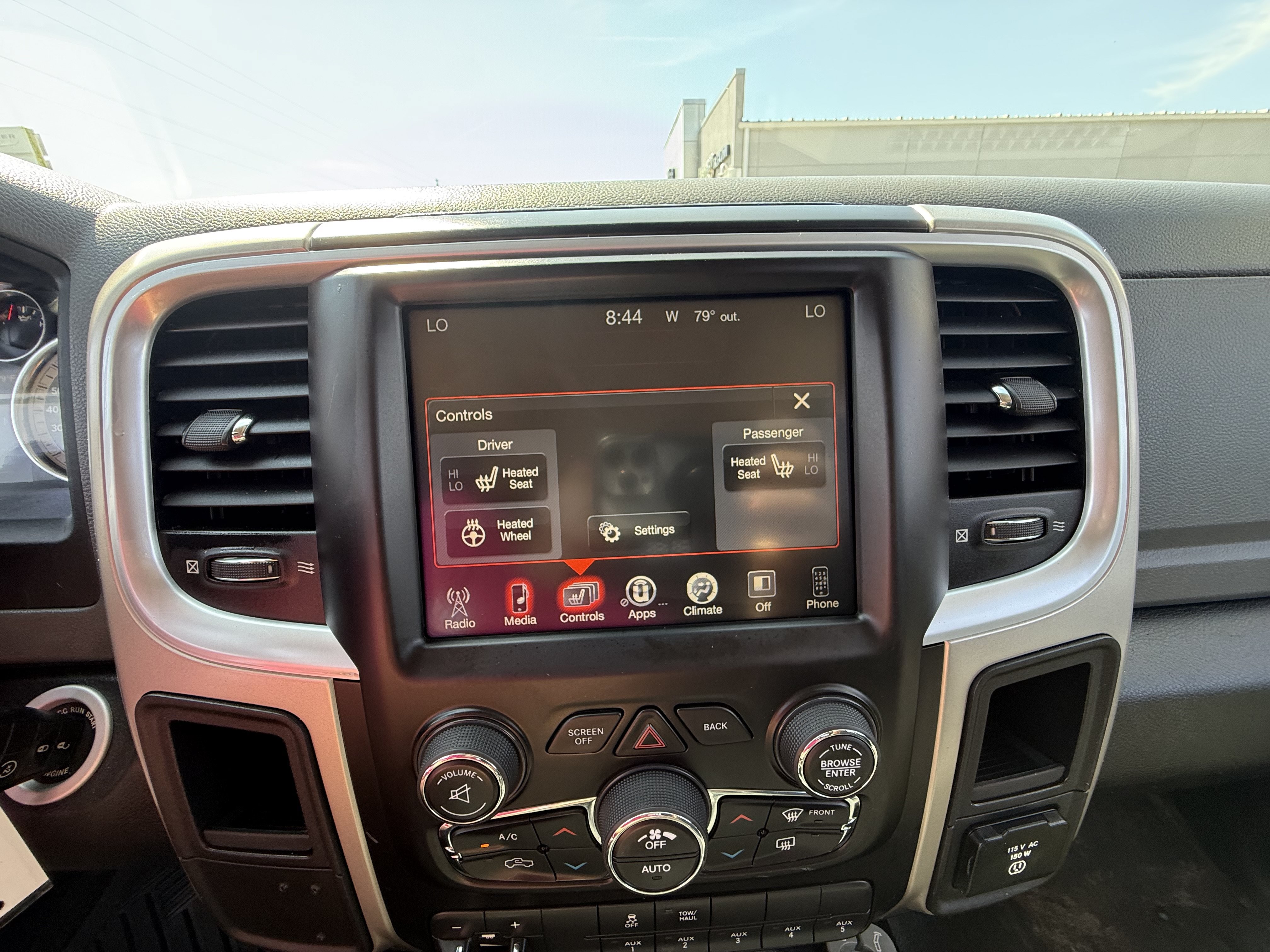 Used 2016 RAM 3500 SLT w/ Quick Order Package 27G SLT AWD/4WD image 23