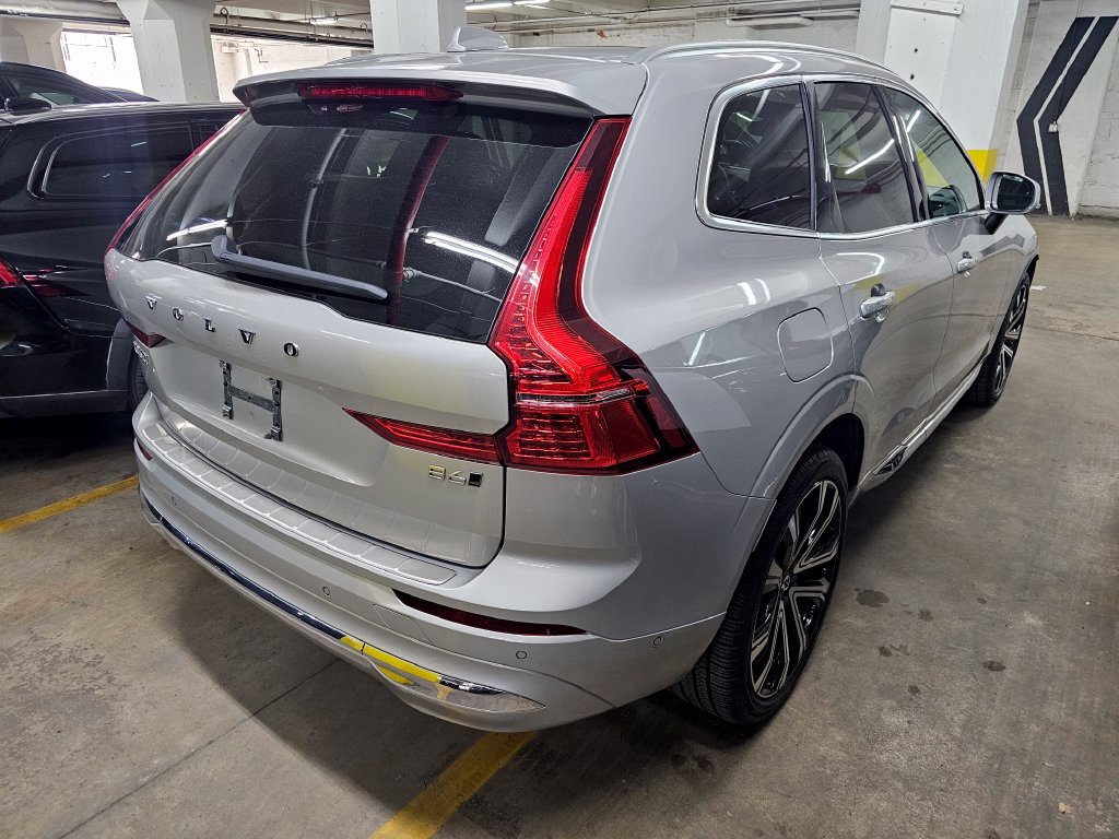 Certified 2023 Volvo XC60 B6 Ultimate AWD/4WD image 4