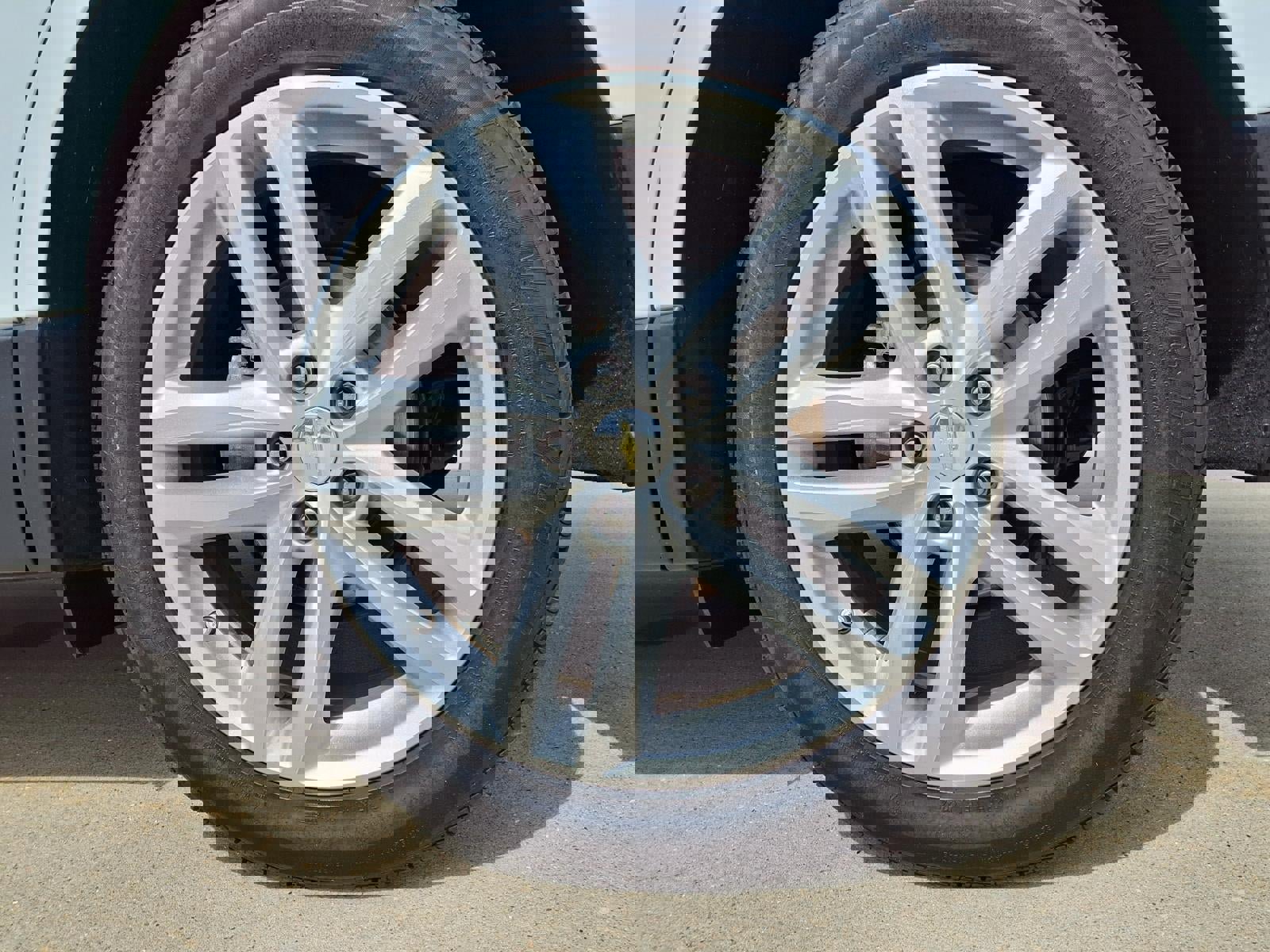 Used 2020 Chevrolet Equinox Premier image 38