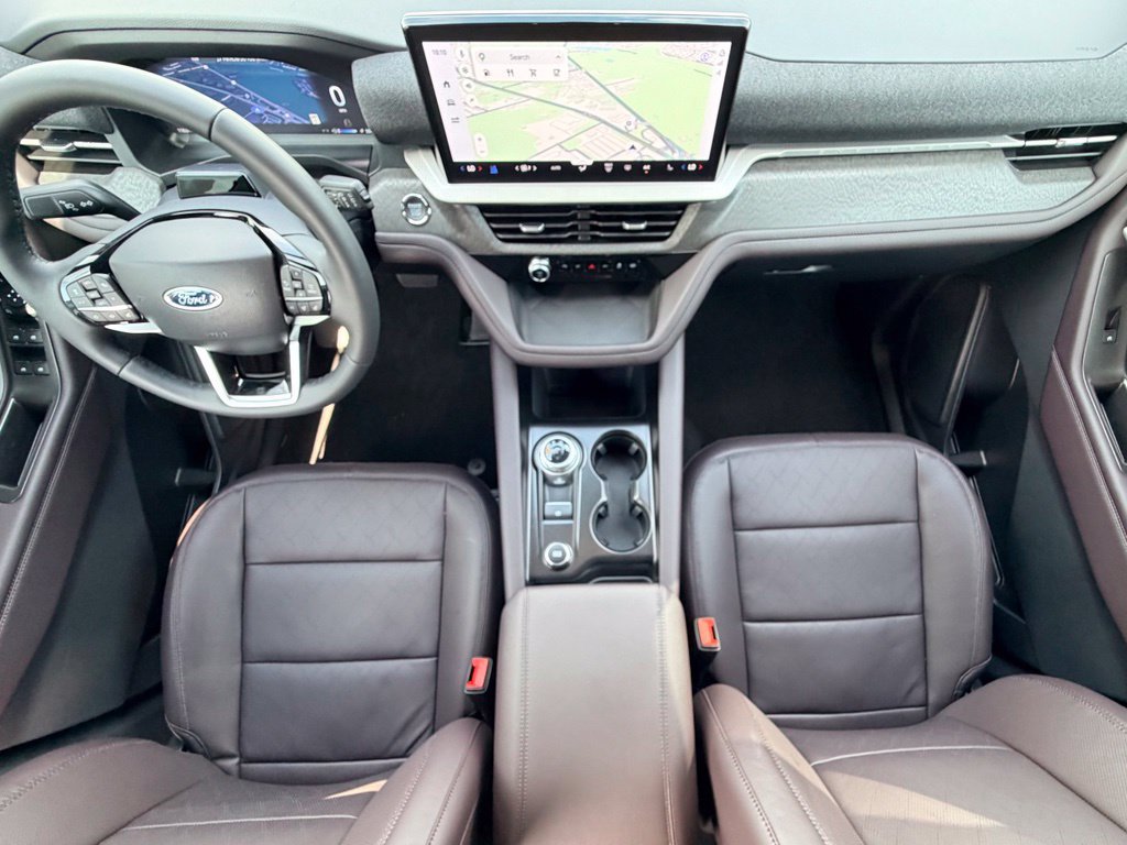 New 2027 Ford Explorer Platinum RWD image 17