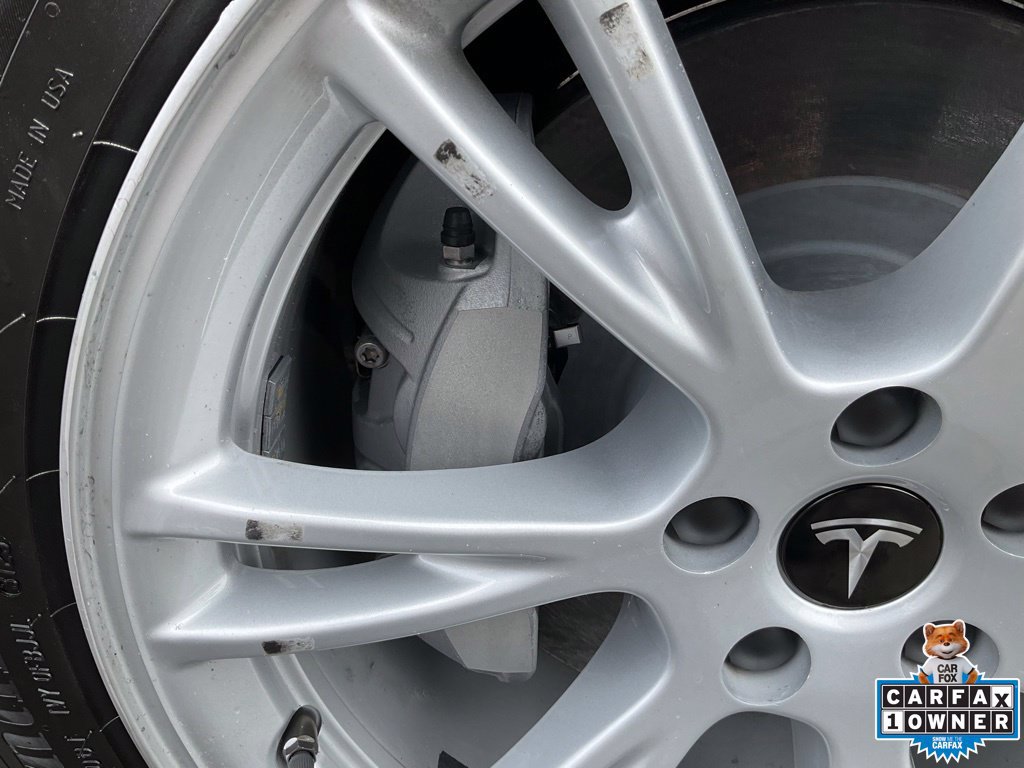 Used 2024 Tesla Model Y 2WD image 76