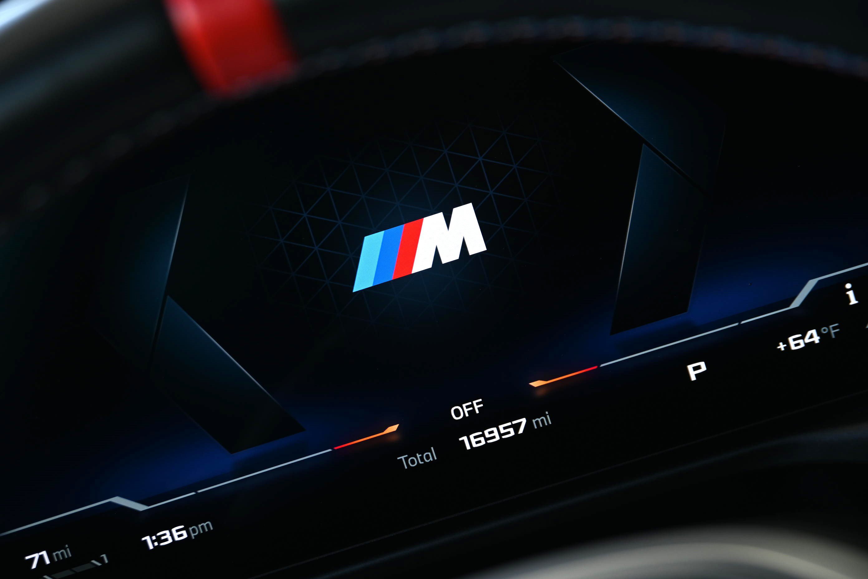 Certified 2026 BMW M440i Convertible RWD image 38
